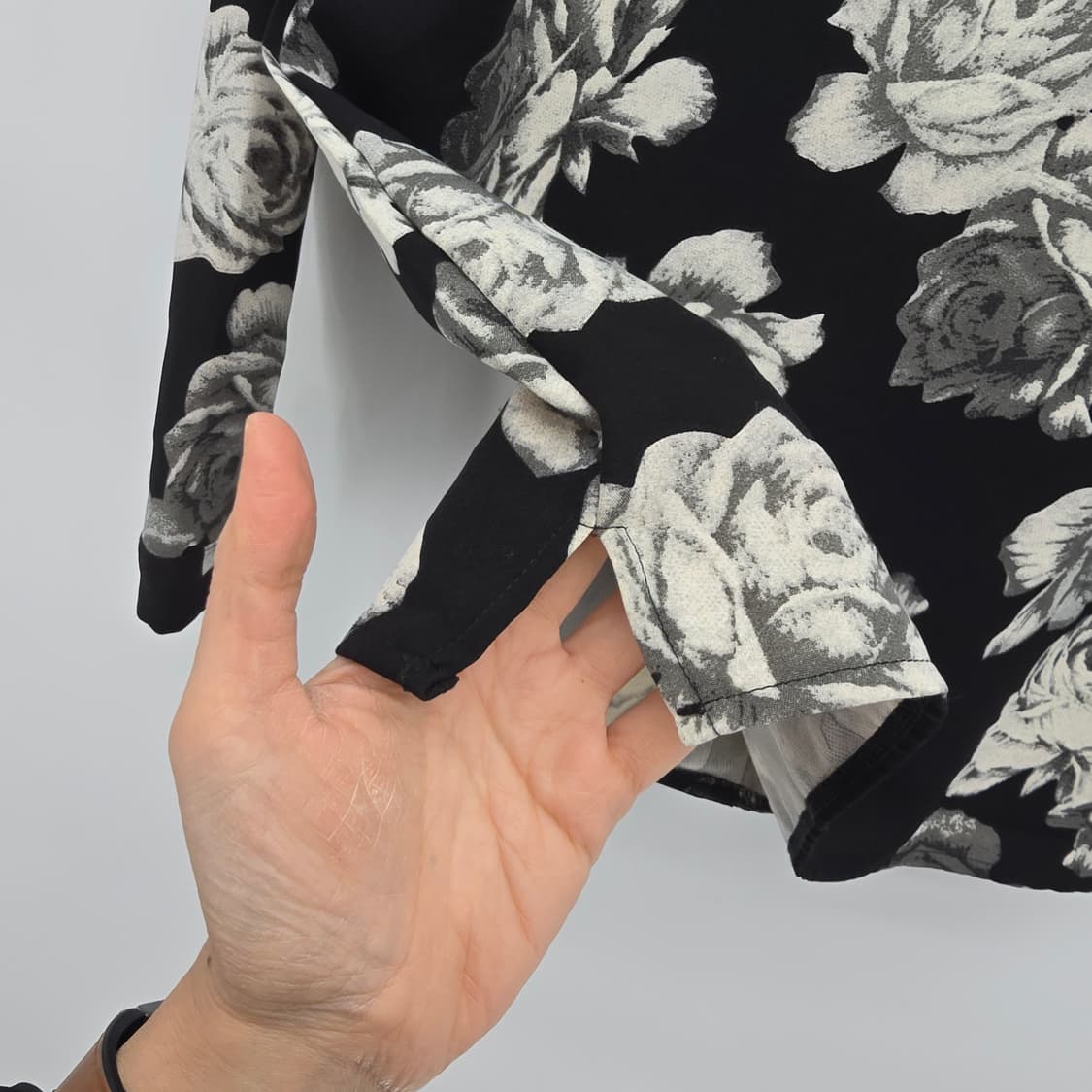 시크릿라벨 장미 패턴 블라우스 상품이미지10