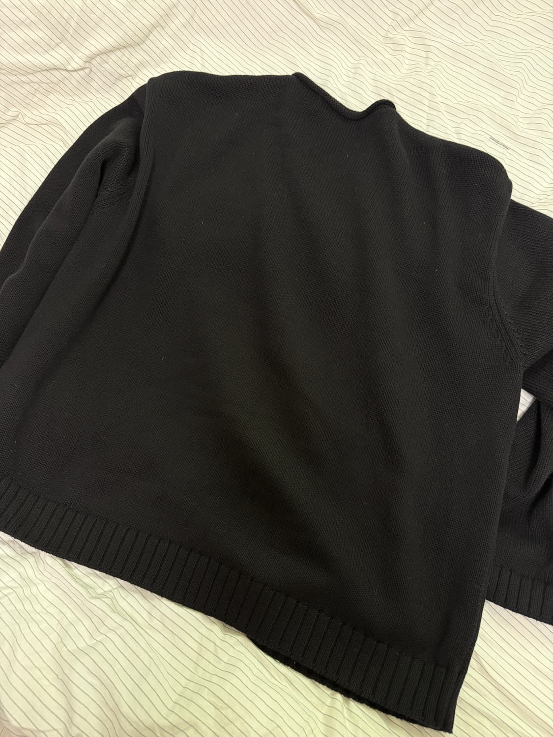 새터 자수 로고 브이넥 니트 2xl 상품이미지6