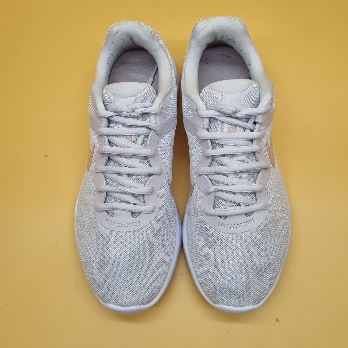 나이키 레볼루션6 여성운동화240 상품이미지2