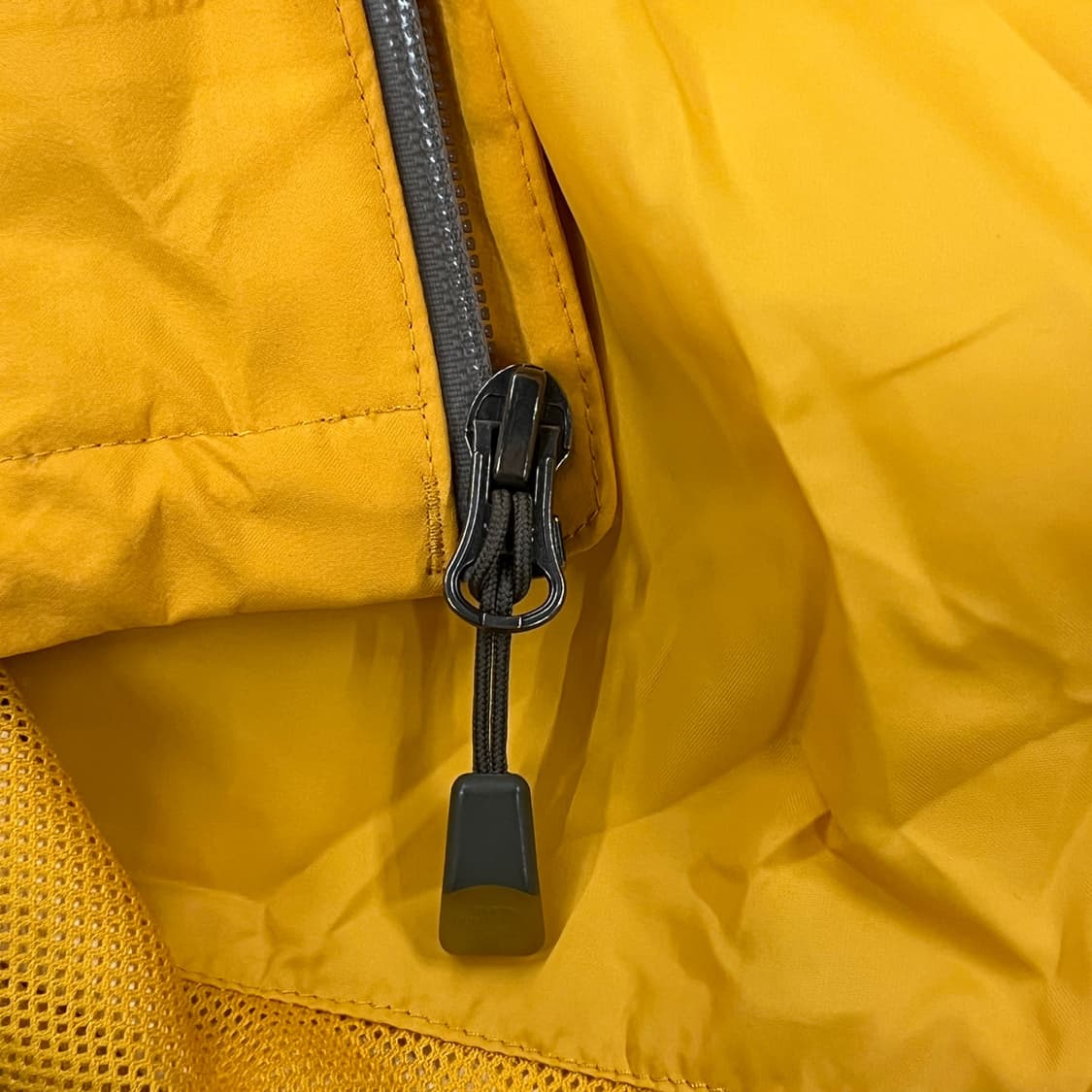 [정품/M] 노스페이스 옐로우 후드 바람막이 자켓 b13 상품이미지7