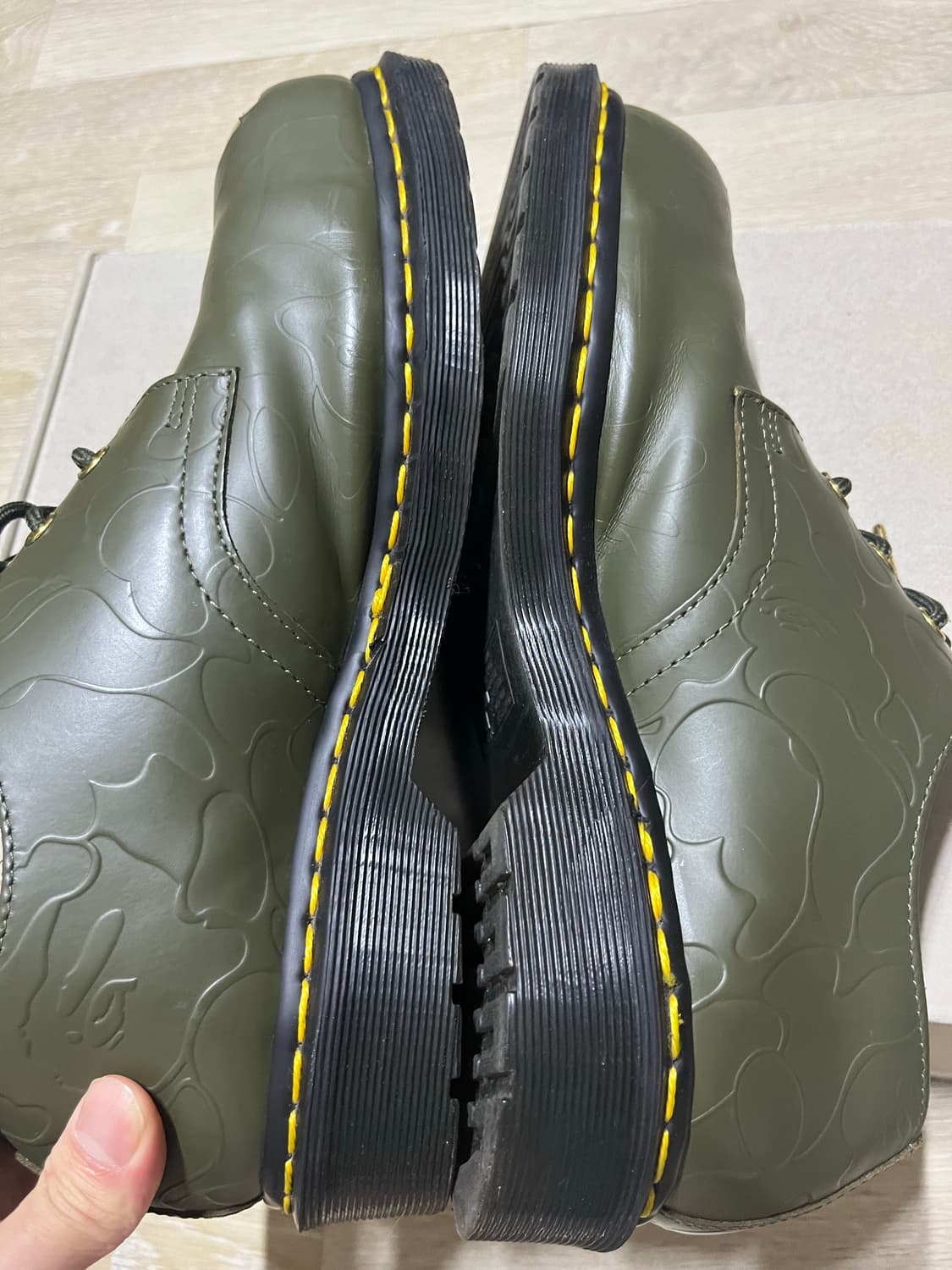 닥터마틴x베이프 1461 올리브 카키 상품이미지2