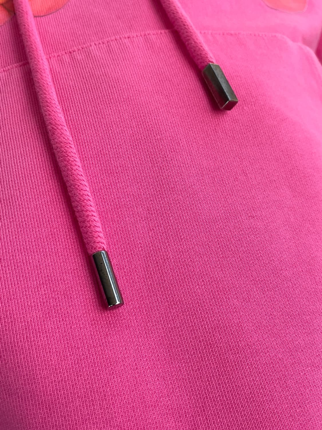 자크뮈스 모델러 클레이 로고 후디 상품이미지5