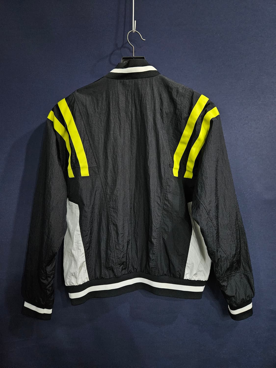 나이키 자수로고 블랙 남성 95~100 이노락 집업자켓  상품이미지2