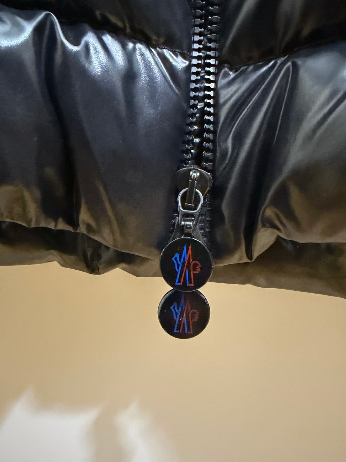 몽클레어 정품 블랙패딩 상품이미지5