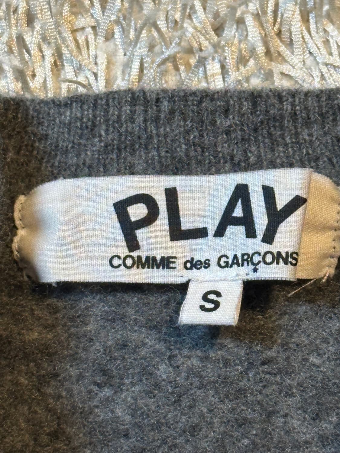 꼼데가르송 레드 하트와펜 울 가디건 그레이 상품이미지5