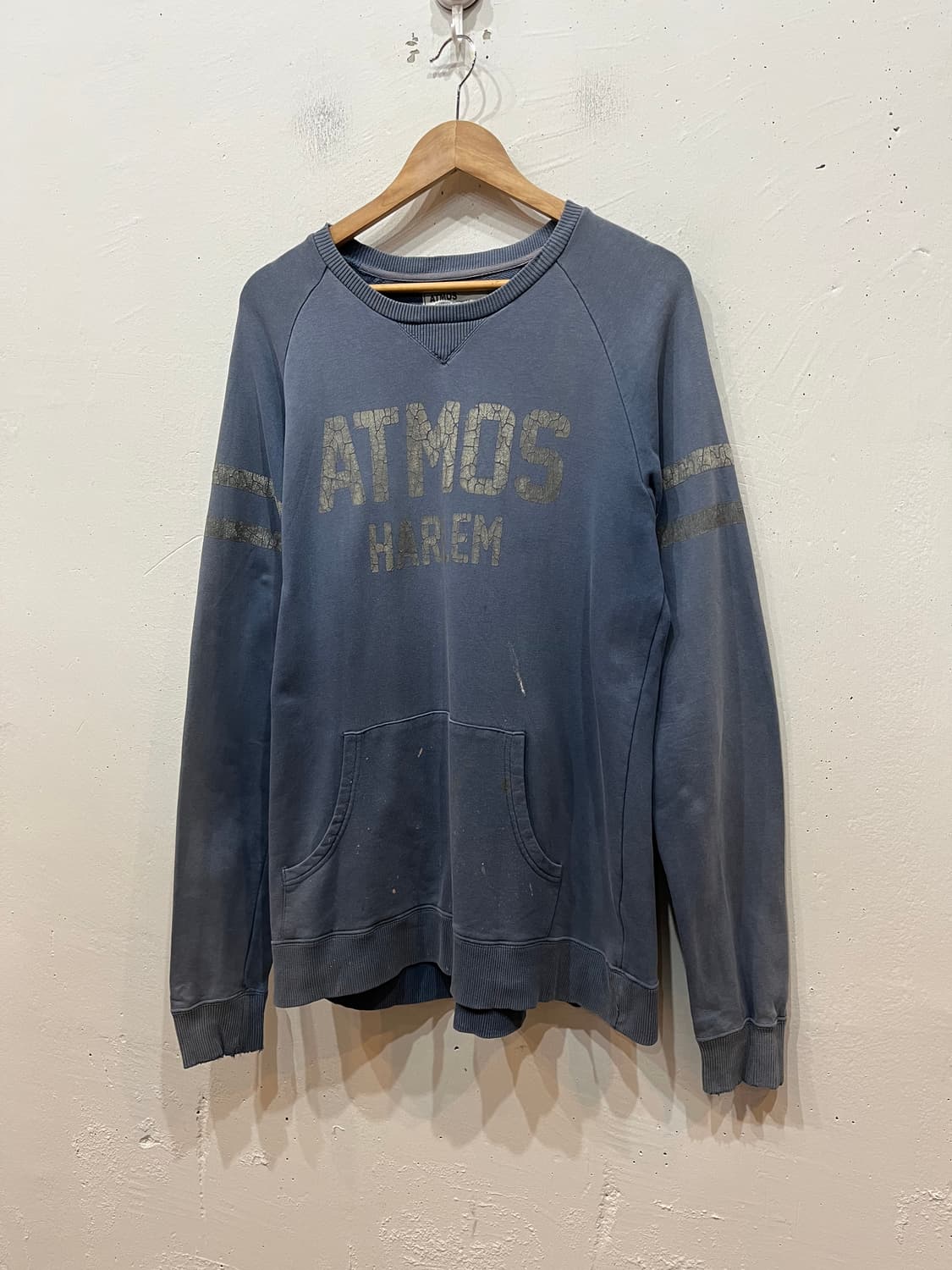 atmos 아트모스 워시드 빈티지 맨투맨 스웻셔츠 상품이미지1