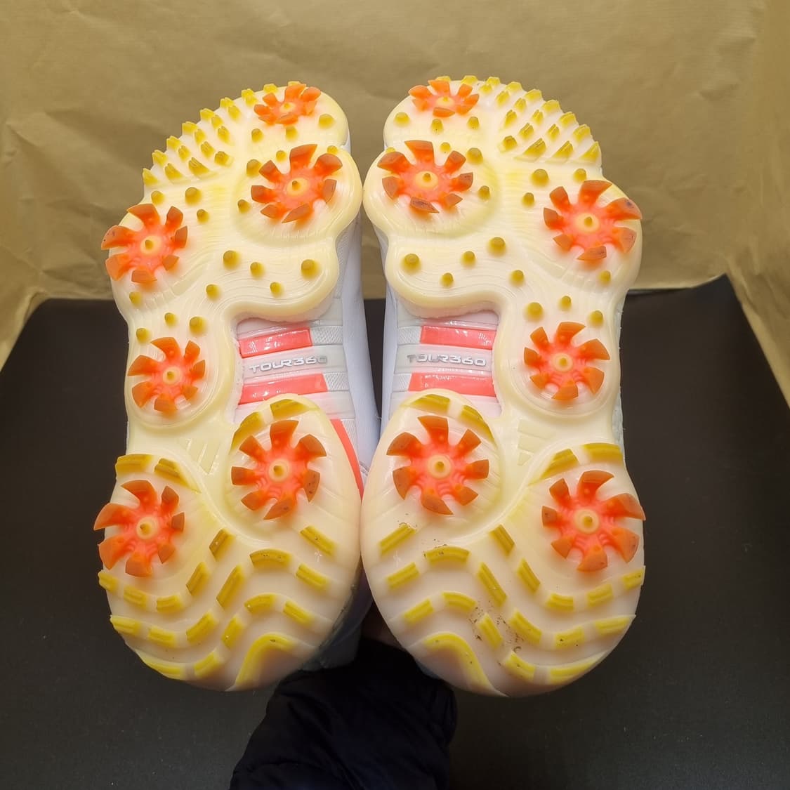 아디다스 투어360 여성골프화235 상품이미지3