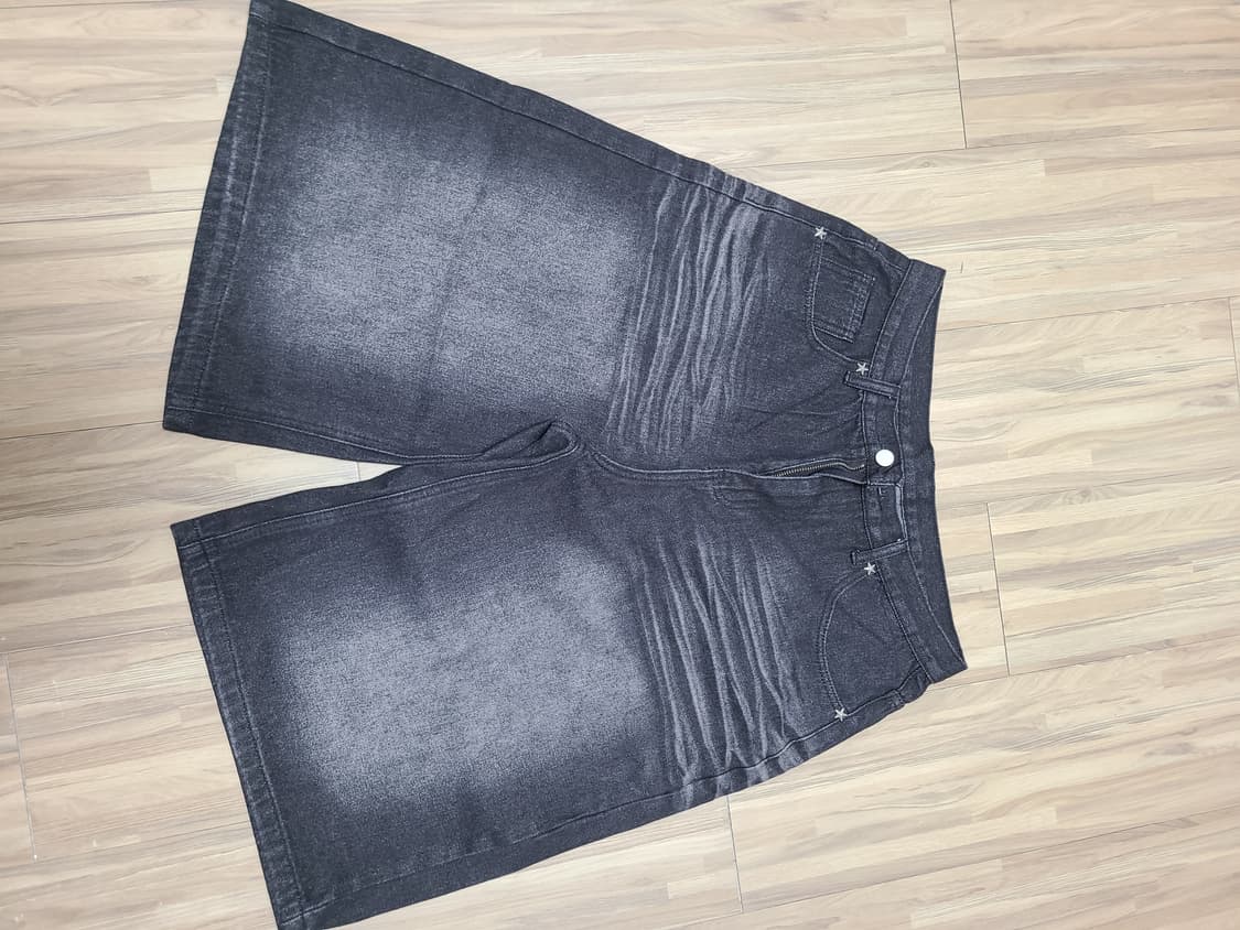 이지노이지 8부 데님 버뮤다팬츠 - 흑청 3사이즈 상품이미지3