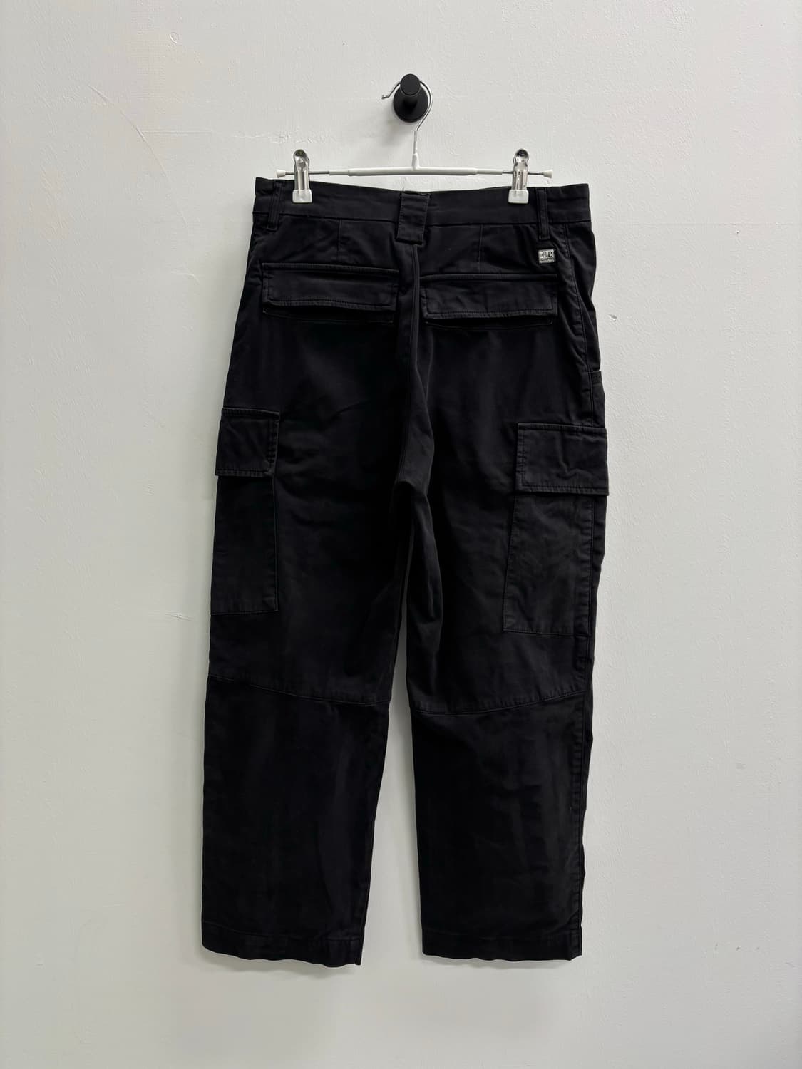 C.P 컴퍼니 고글 렌즈 카고 팬츠 상품이미지3