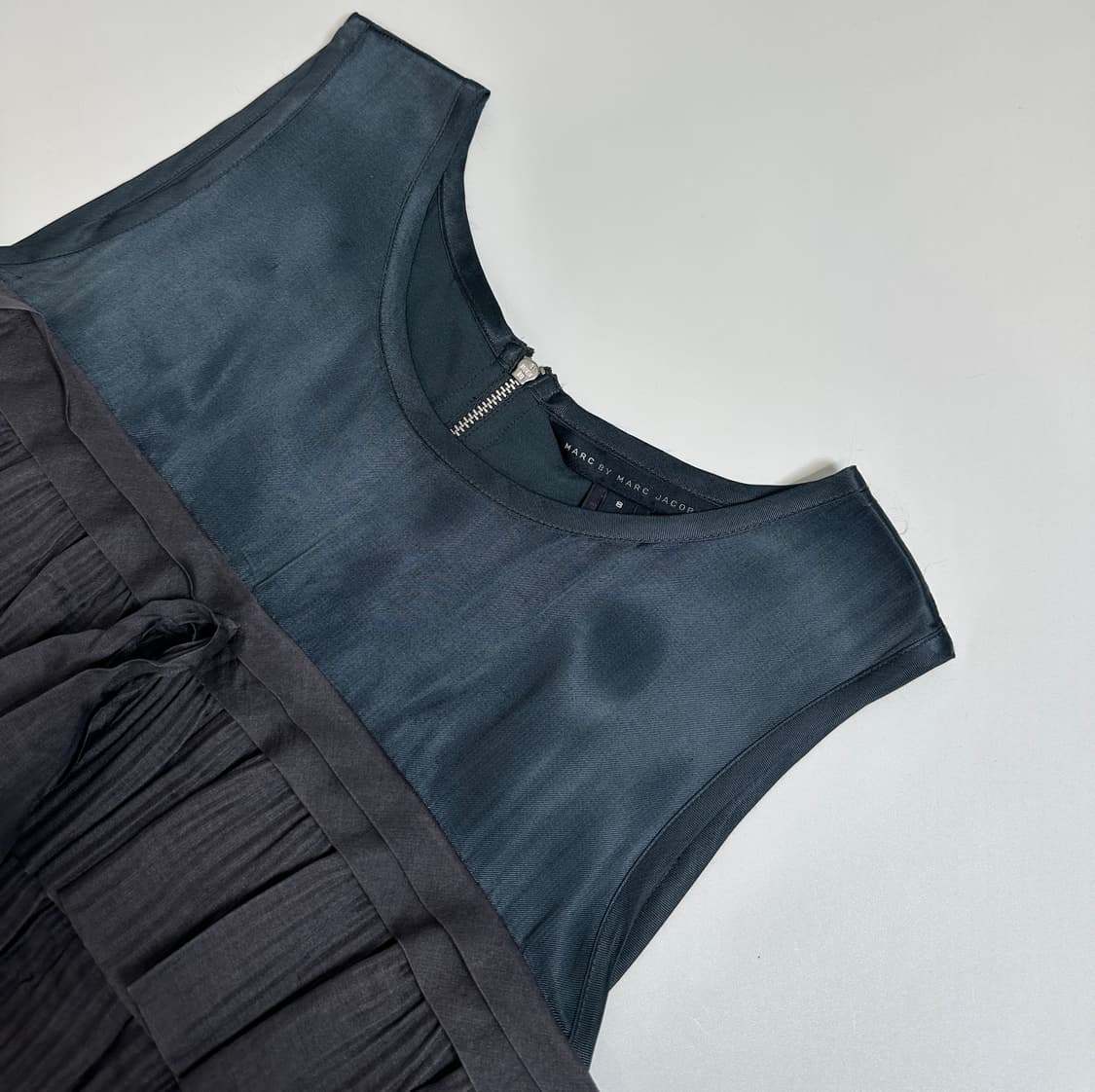 Marc by Marc Jacobs 러플 미니 슬리브리스 원피스 상품이미지2