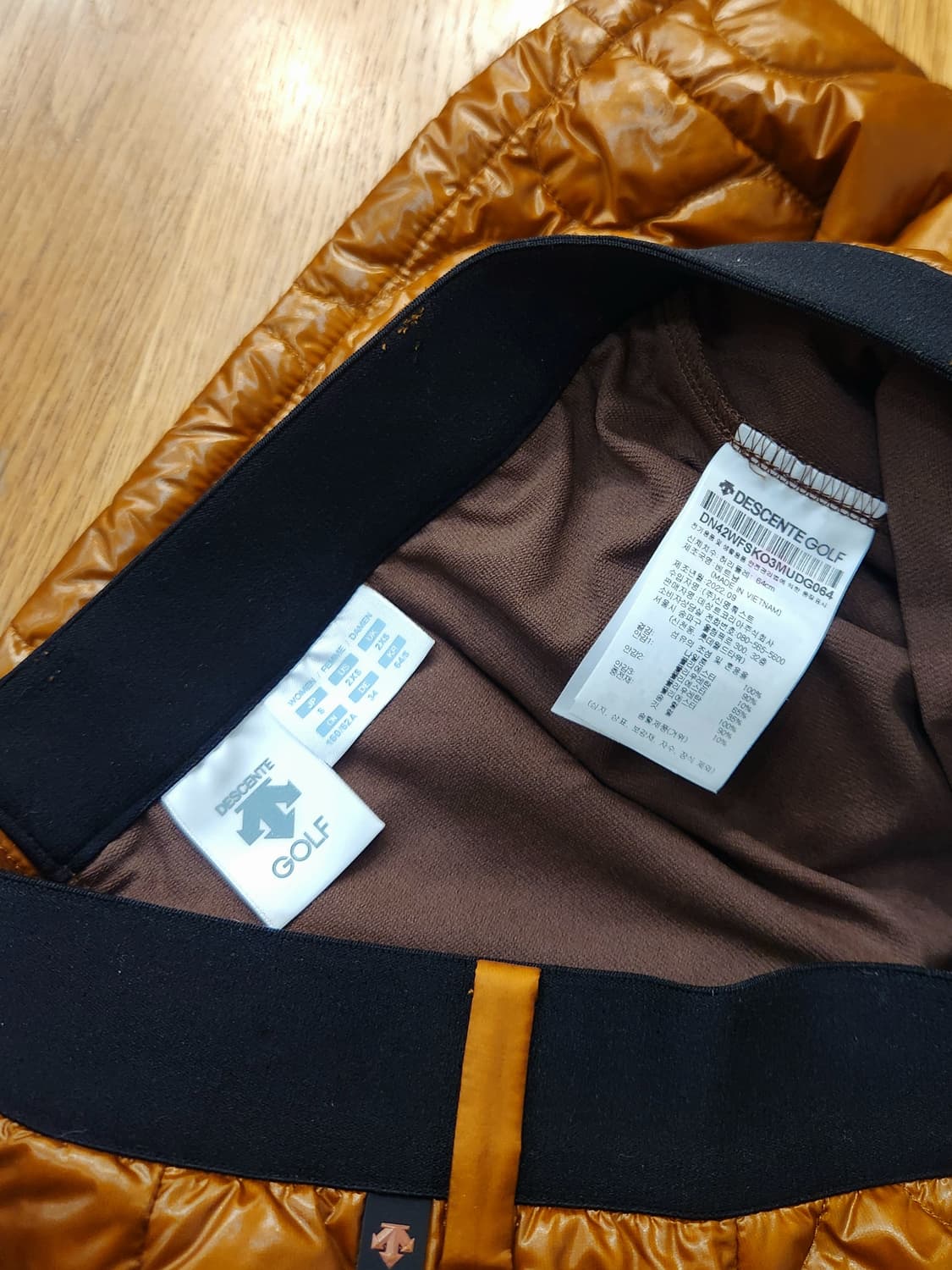 (새상품)데상트골프 여성 다운퀄팅 골프스커트 상품이미지5