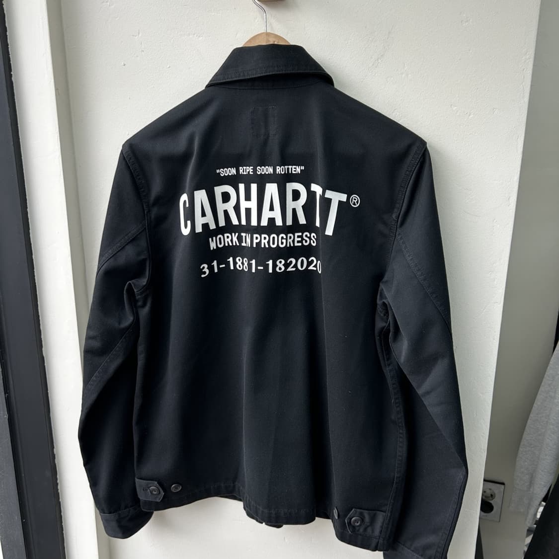 15913 - 칼하트 WIP 블랙 워크 자켓 상품이미지4