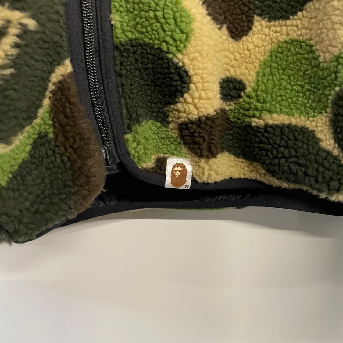 베이프 리버시블 카모 플라쥬 플리스 자켓 상품이미지4