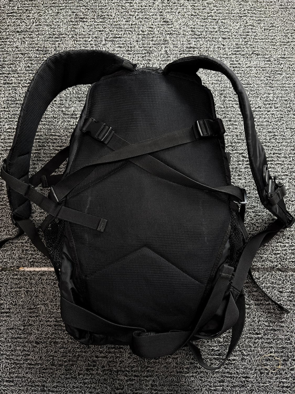 오클리 아이콘 로고 텍티컬 테크웨어 백팩 1613 상품이미지5