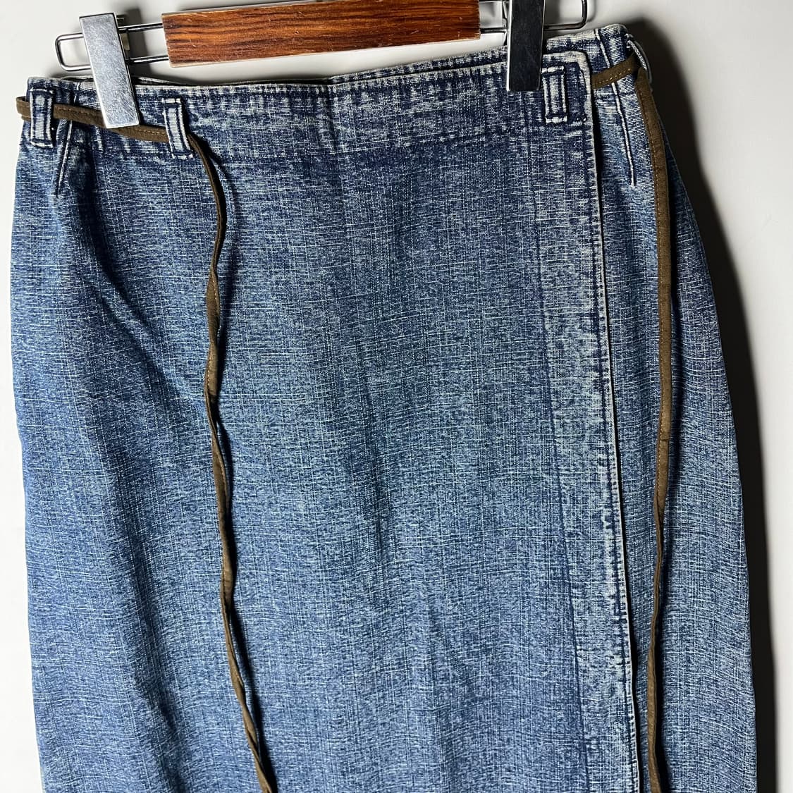 [Sunny Clouds] 오리엔탈 자수 데님 랩스커트 상품이미지3