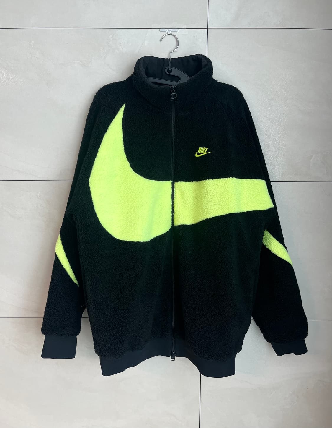 나이키 빅 스우시 리버시블 후리스 블랙 볼트 [XL] 상품이미지1