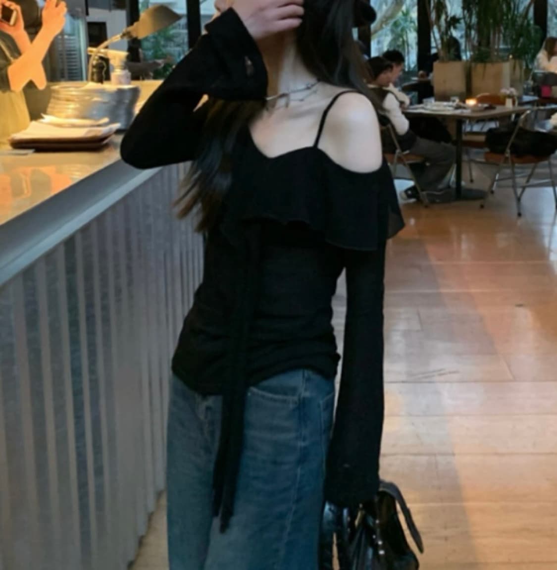 프릴 오프숄더 상품이미지5