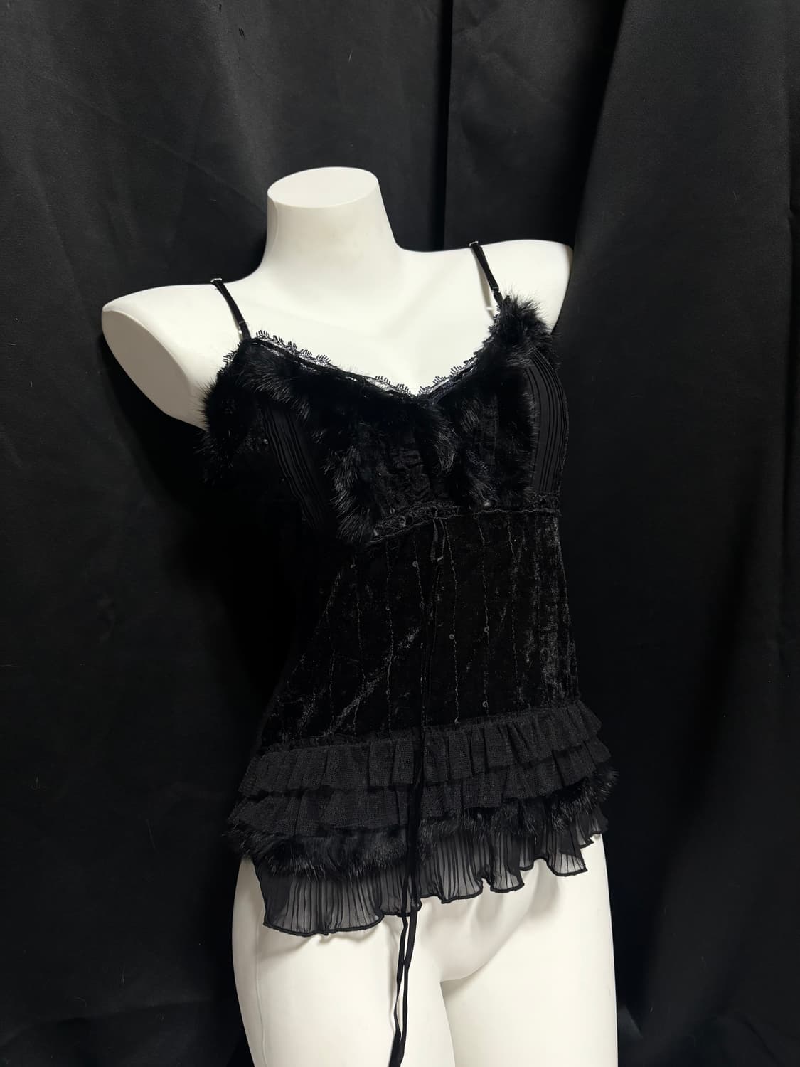 “Unknown” Fur Detail 00’s Mood Sleeveles 상품이미지1