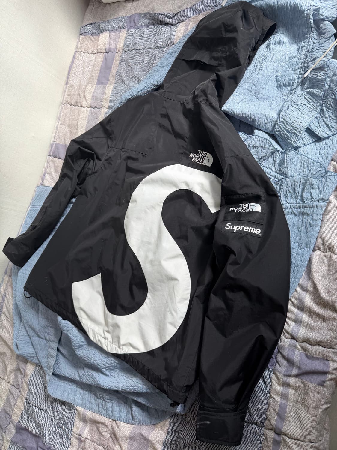 슈프림 노스페이스 S 로고 자켓 XL 판매합니다. 상품이미지2