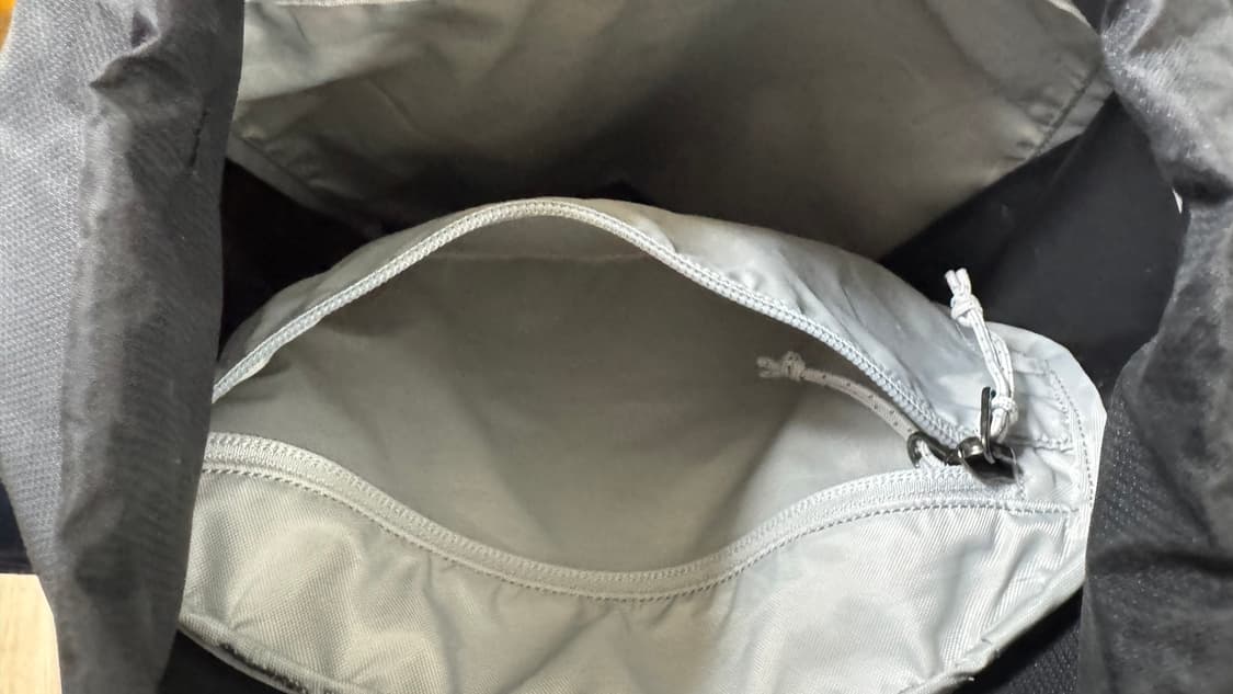 아크테릭스 헬리아드 10 민트급! 뉴진스백팩 상품이미지6