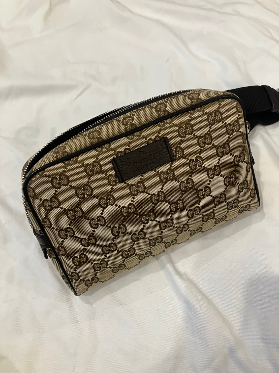 구찌 GG 수프림 캔버스 힙색 벨트백 상품이미지4