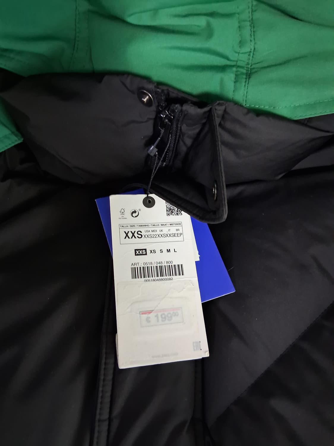 새상품 자라 아더에러 콜라보 블랙 패딩 출시가 35만원 상품이미지4