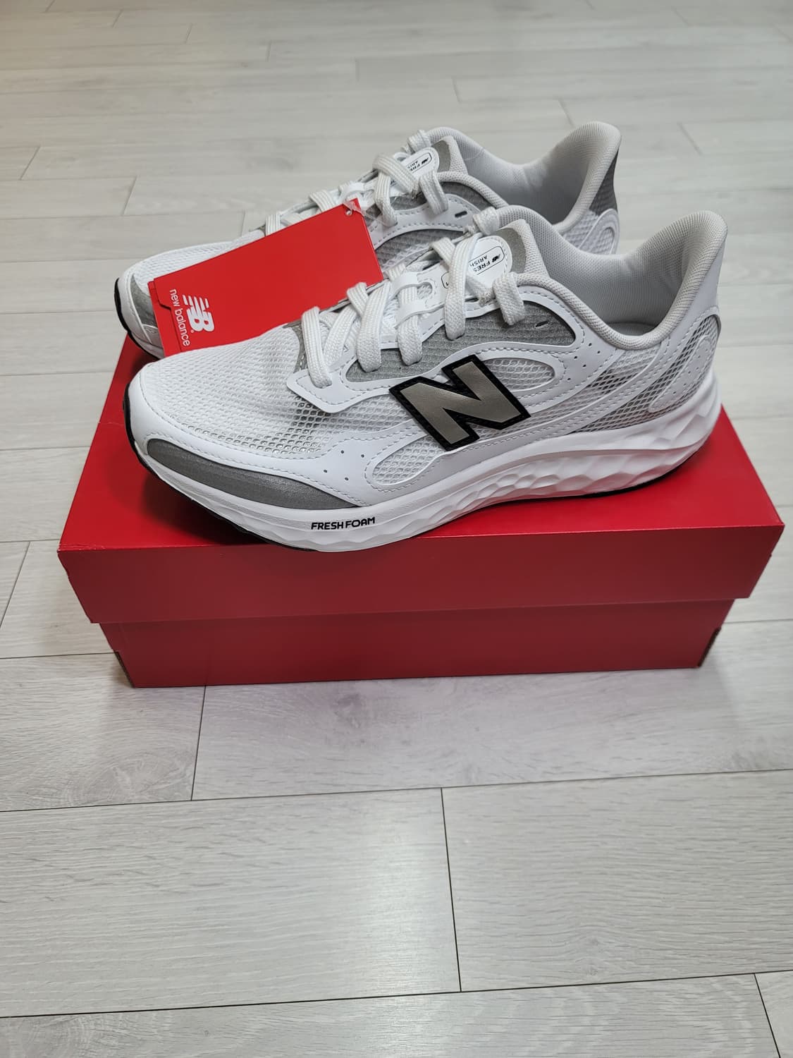 (265)뉴발란스 프레쉬 폼 아리시 럭스 v4 화이트-2E 와이드[대전] 상품이미지4