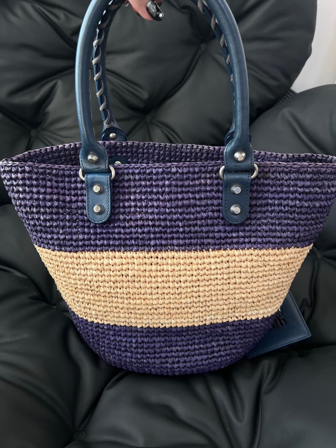 발렌시아가 라피아 파니에 숄더백 상품이미지6