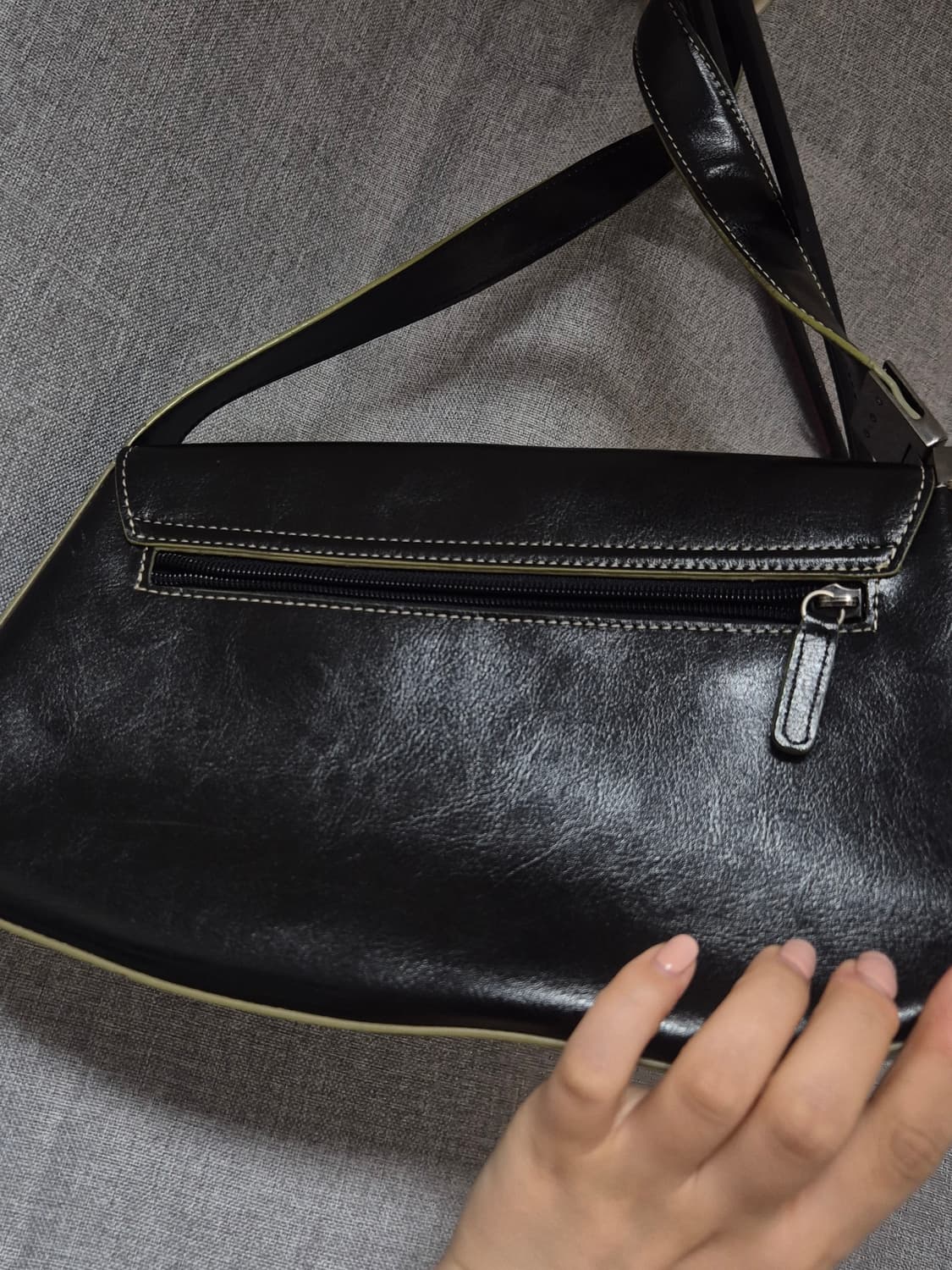 🖤💚GUESS 게스 블랙 올리브 숄더백 상품이미지3