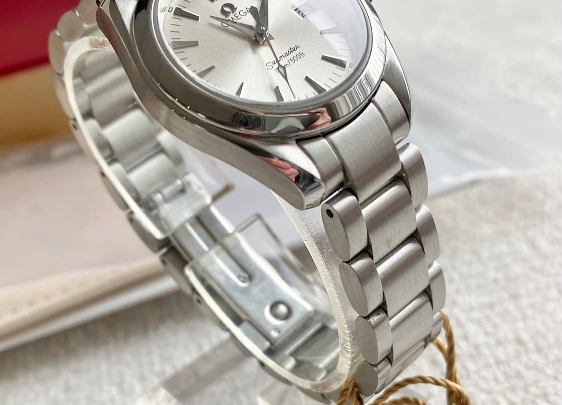 오메가 여성용 아쿠아테라 29mm 2577.30 은판 쿼츠 여성용 상품이미지5