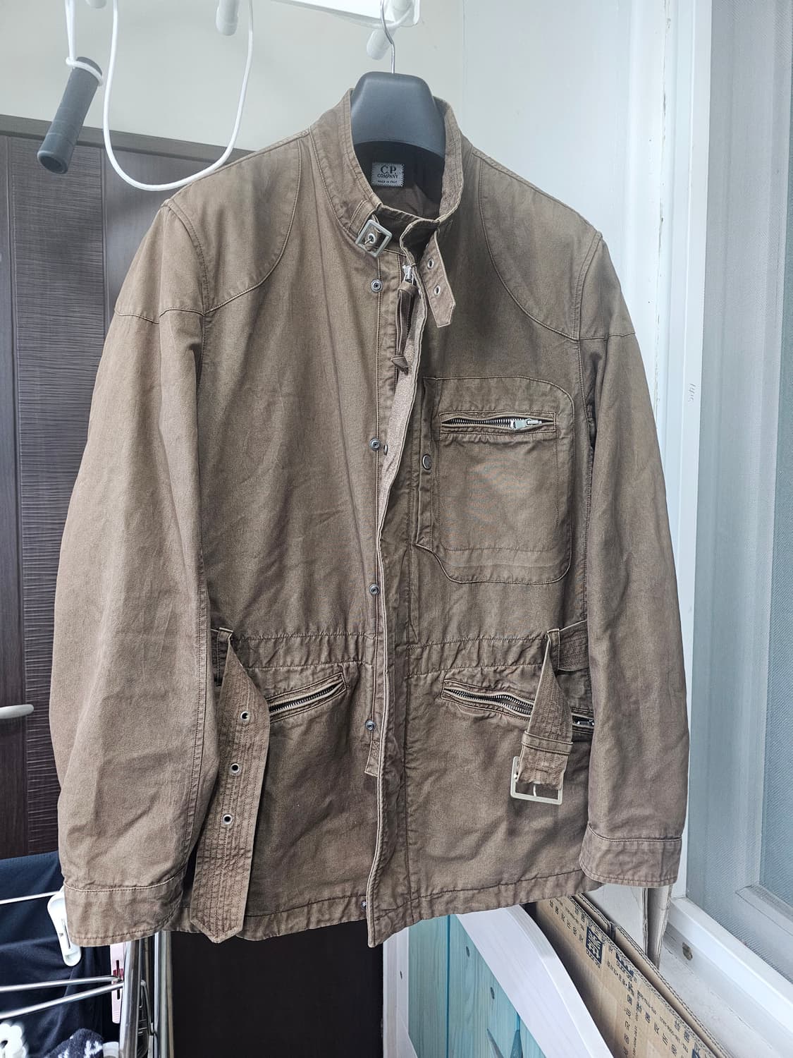 절대 못구함.. 씨피 CP컴퍼니 카키 벨트 야상 자켓 105팔아요 상품이미지1