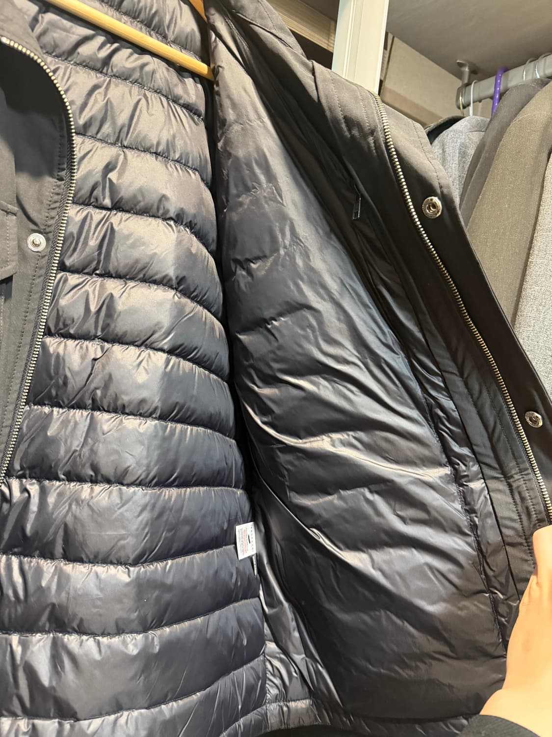 (무신사) 제멋 투웨이 사파리 코트 블랙 (이너패딩 포함) 상품이미지3