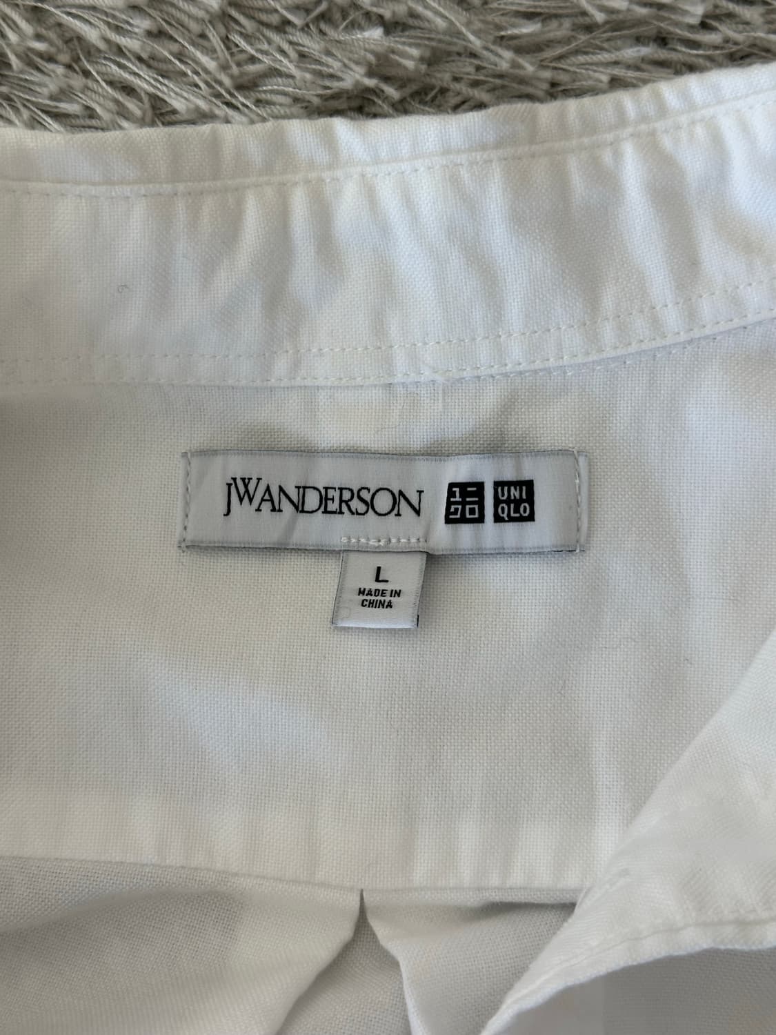 Jw앤더슨 유니클로 화이트 셔츠 상품이미지3