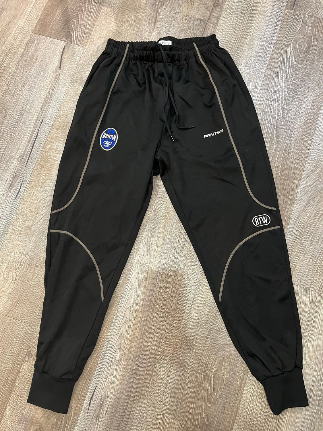 본투윈 단종된 조거팬츠 2사이즈 판매합니다 상품이미지1