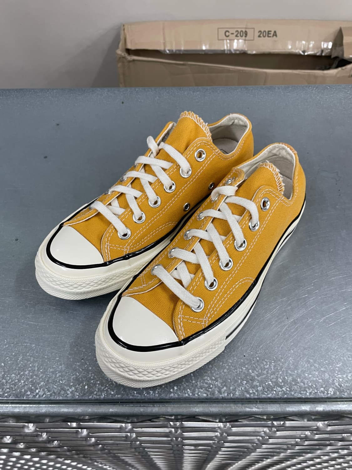 컨버스 척70 썬플라워 235 상품이미지2