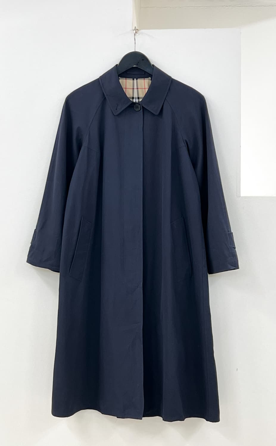 Burberry navy trench coat 상품이미지1