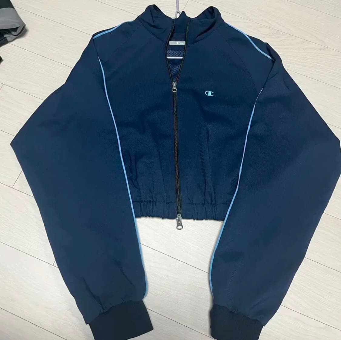 김코디 재미삼아 리폼 크롭 빈티지 커스텀 바막 챔피온 바람막이 집업 상품이미지1