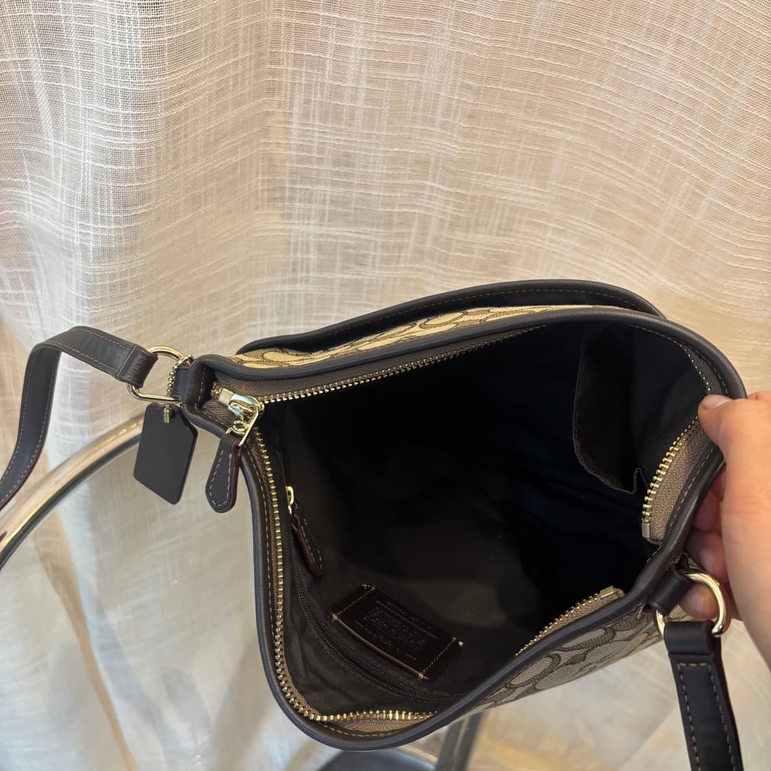 정품 코치 패브릭 사각 크로스백     상품이미지9