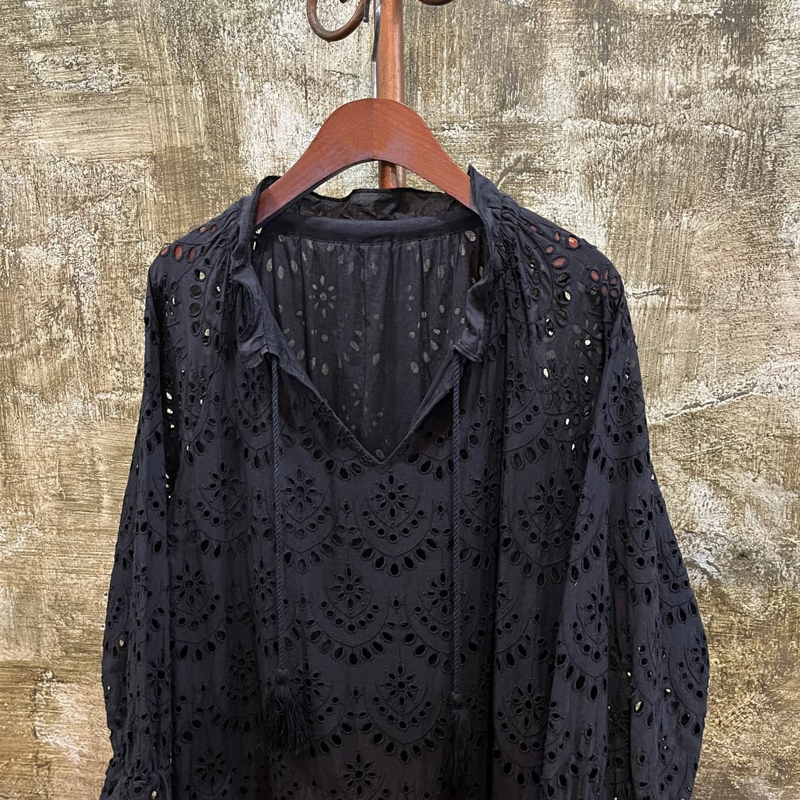 비밍 빔즈 펀칭 텍스처 롱 원피스 상품이미지2