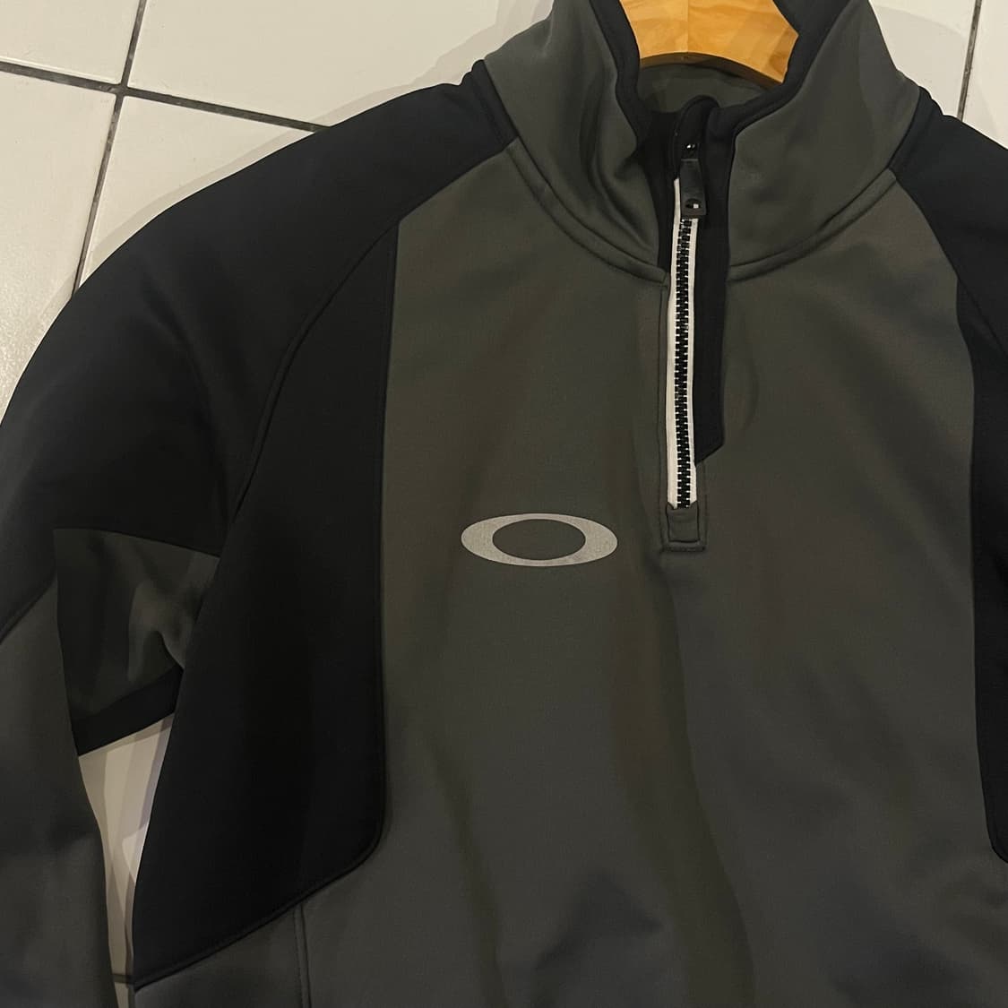오클리 소프트쉘 반집업 테크 집 자켓 상품이미지3