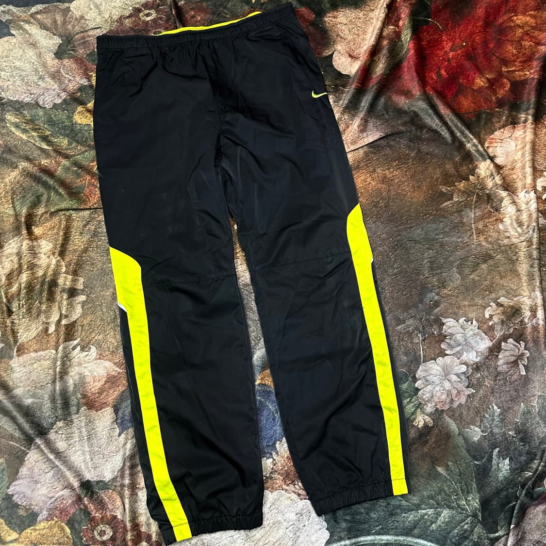 나이키 빈티지 옐로우 사이드라인 블랙트랙조거팬츠 S 상품이미지1