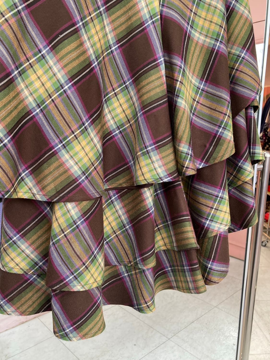 브라운 체크 언발란스 롱스커트 상품이미지3