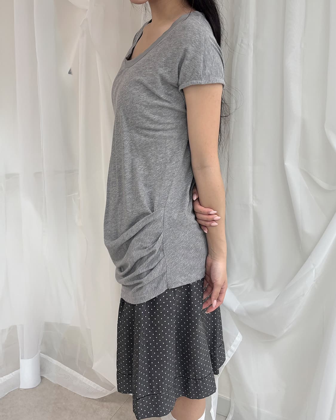 ICB one tuck unbalance long top 상품이미지2