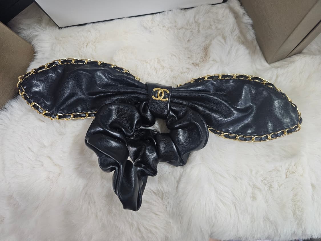 빈티지 샤넬 레더 체인 곱창 헤어슈슈 상품이미지1