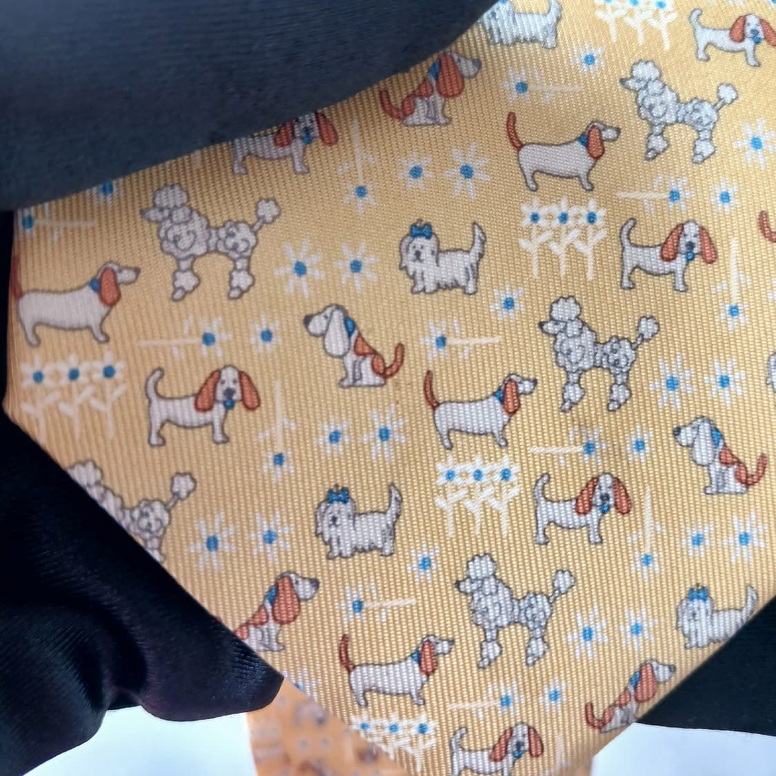 살바토레 페라가모 옐로우 강아지 모티브 넥타이 8.8cm A+등급 G23 상품이미지9