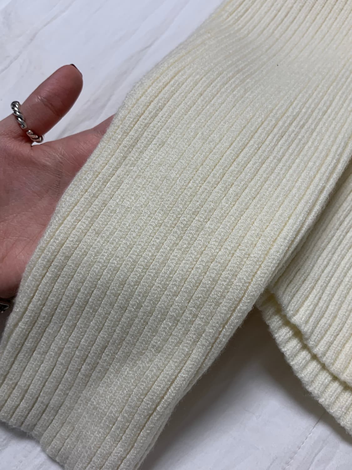 여성 넥라인 카라 버튼 니트가디건 상품이미지2