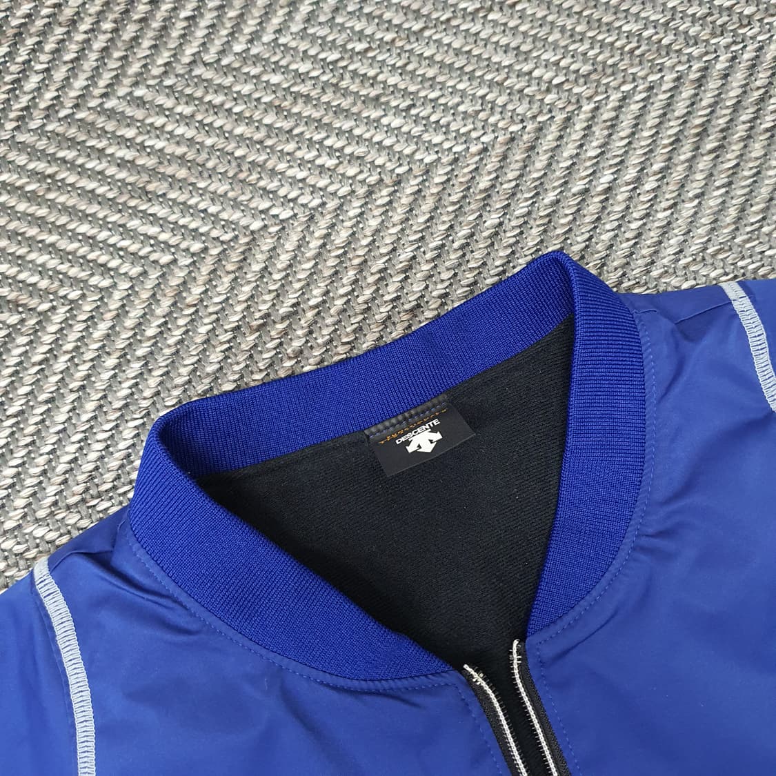 데상트 반집업 기모 점퍼 남자115 상품이미지2