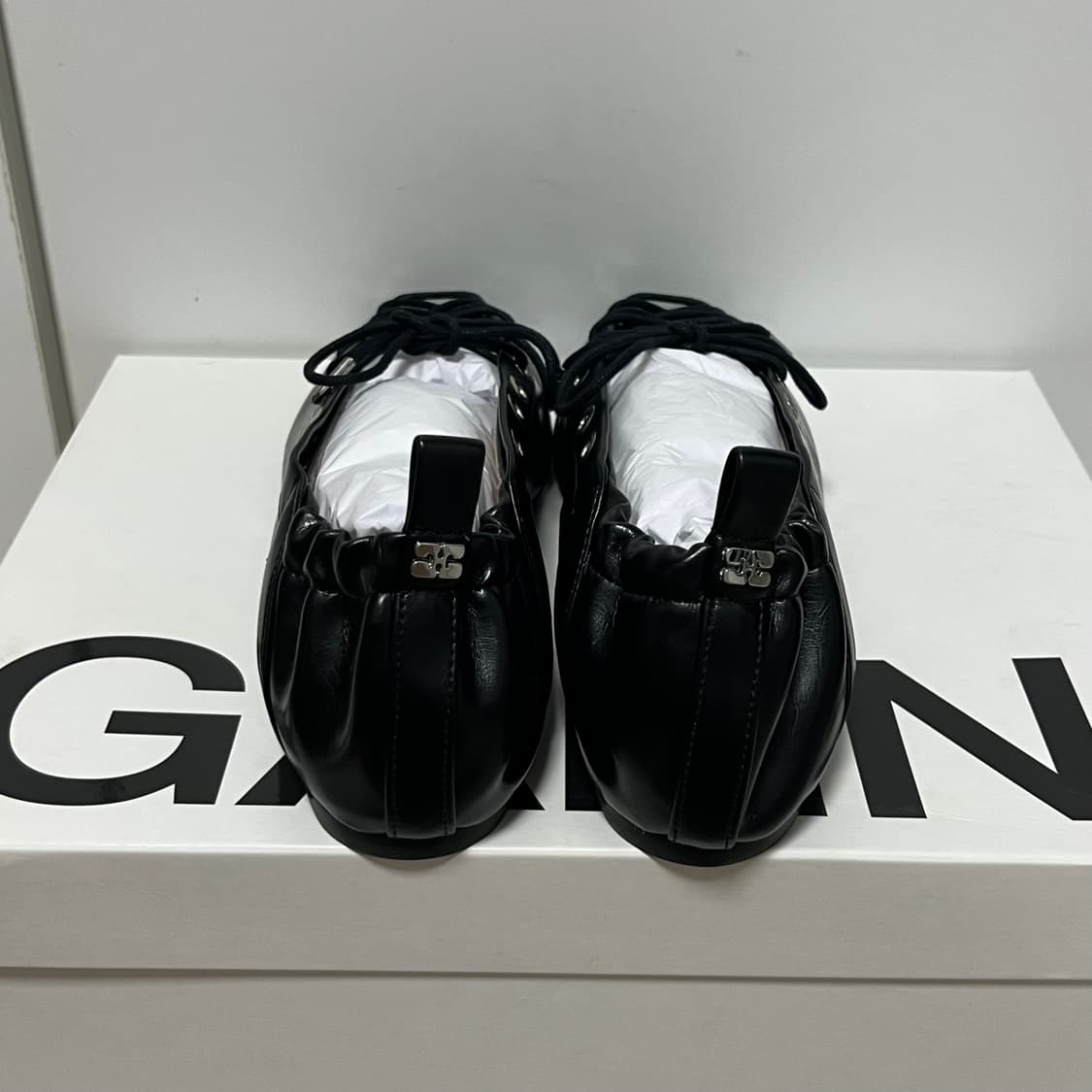 [37,38,39]가니 GANNI 25ss 레이스업 발레리나 슈즈/블랙 상품이미지2