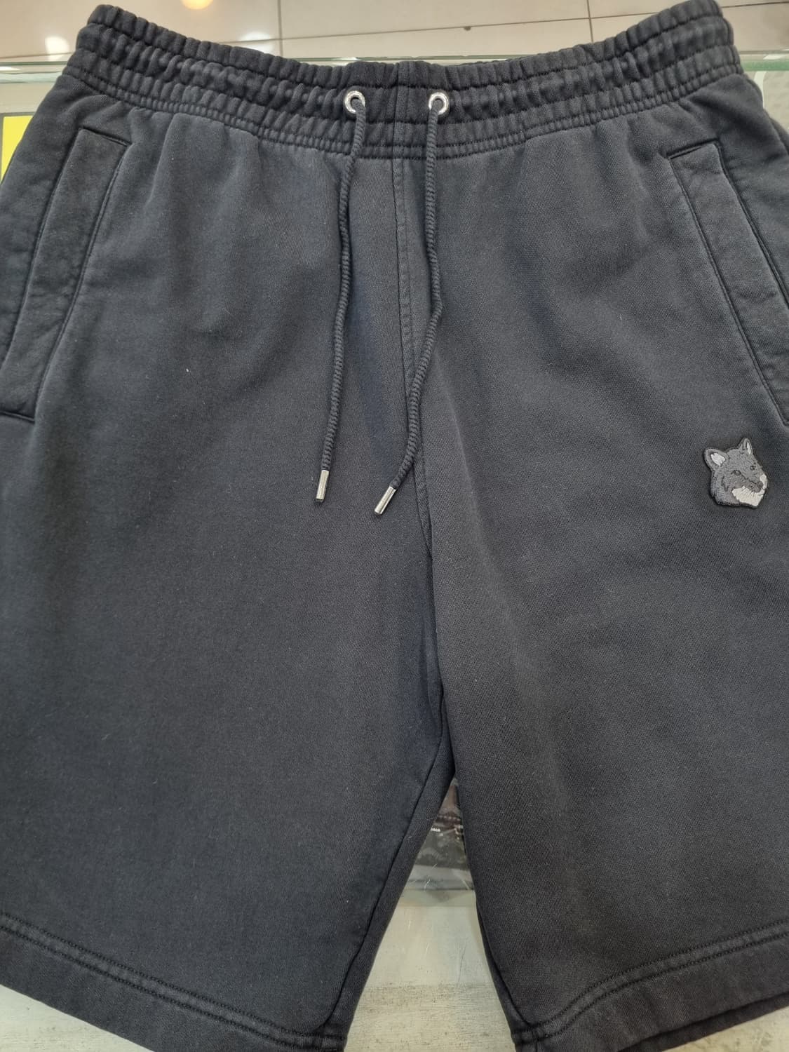 메종키츠네 반바지 M 상품이미지1