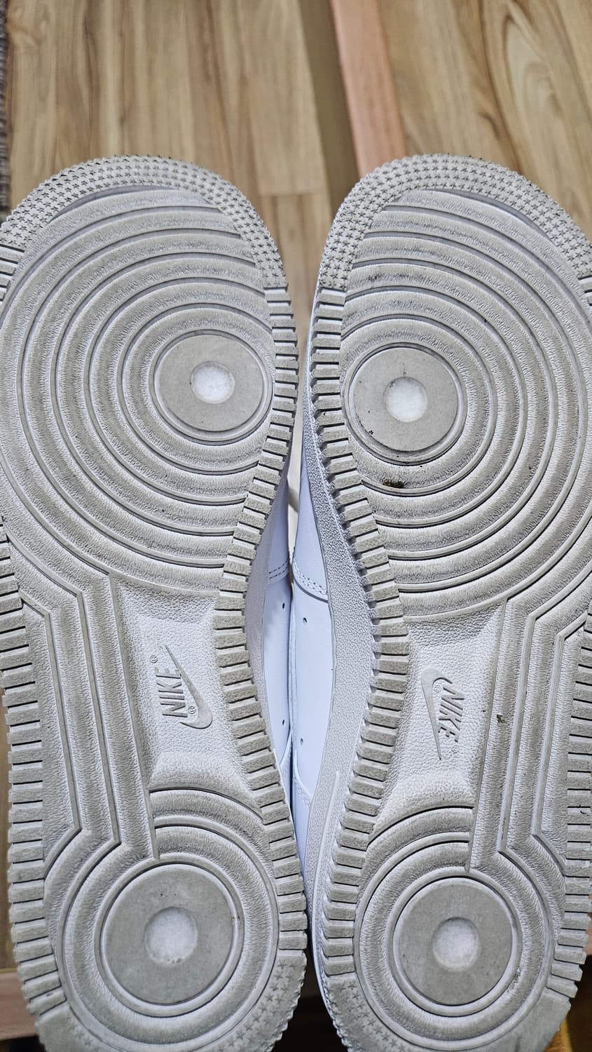 나이키 에어포스 1 '07 로우 화이트 상품이미지5